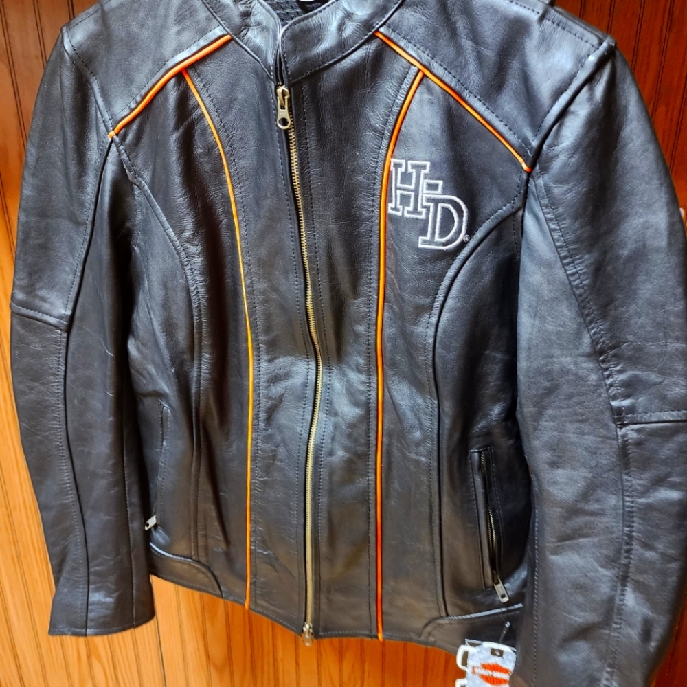 Brand New Women's Leather Harley Davidson Riding Jacket Size L. Never Worn